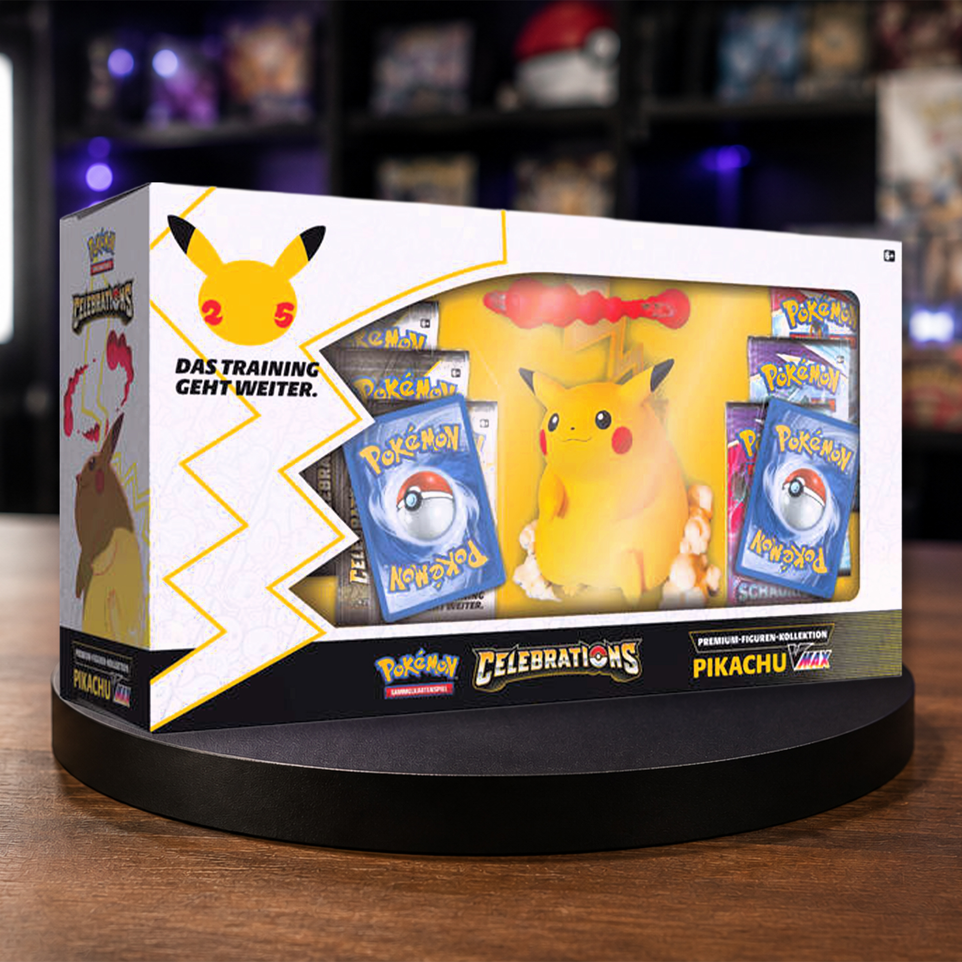 Pokémon Pikachu VMAX Figure Collection EN